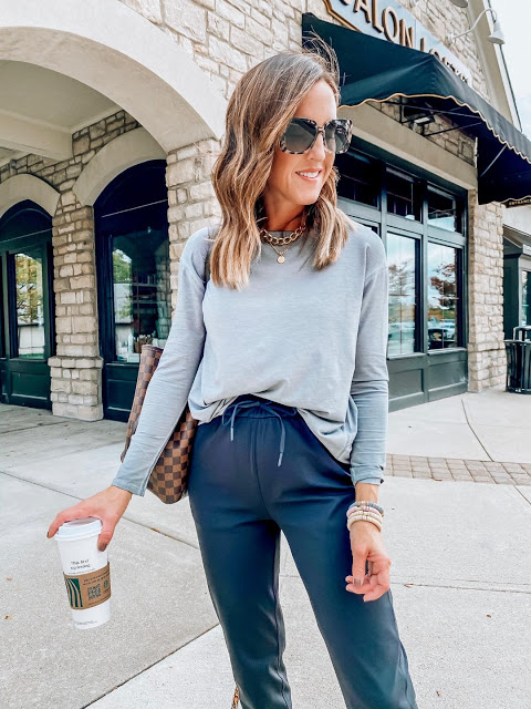The Everyday Pant We All Need in Our Closet – Two Peas in a Blog